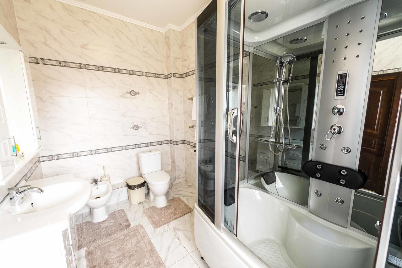 Adler Astana Exterior foto